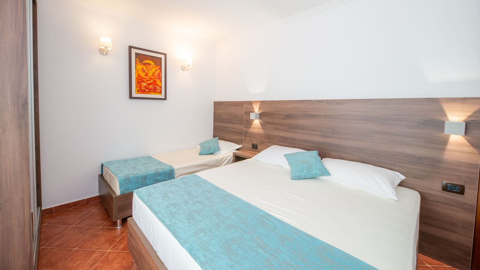 rooms-triple-studio-apartment