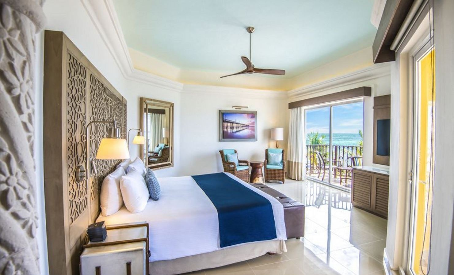 rooms-master-1-bedroom-premium-suite-ocean-front