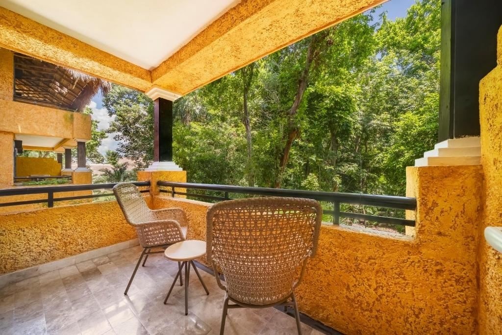 rooms-premium-tropical-view