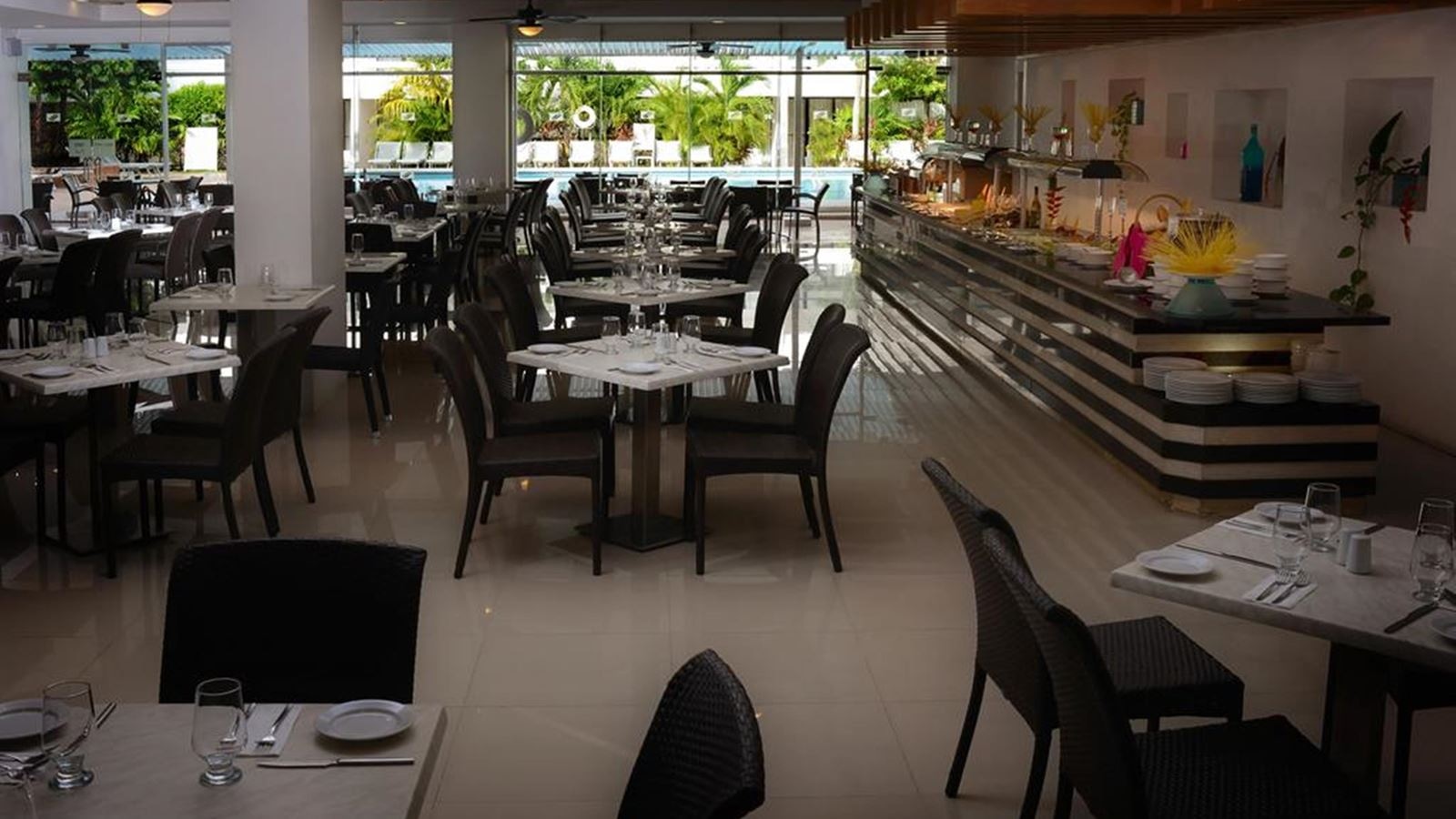 restaurants-restaurant