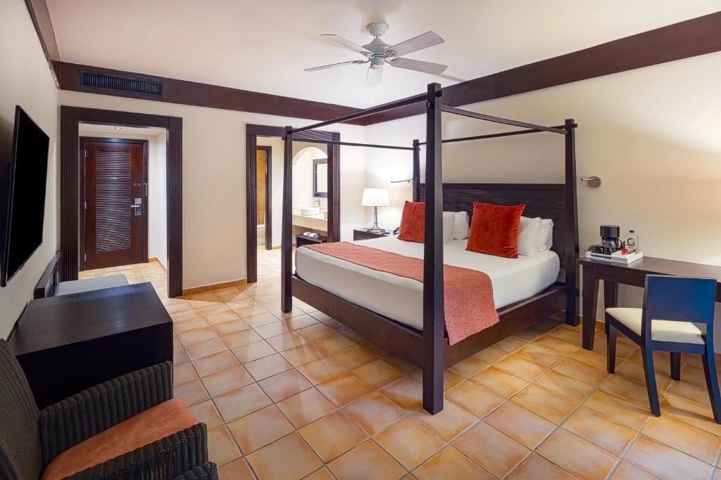 rooms-privileged-romance