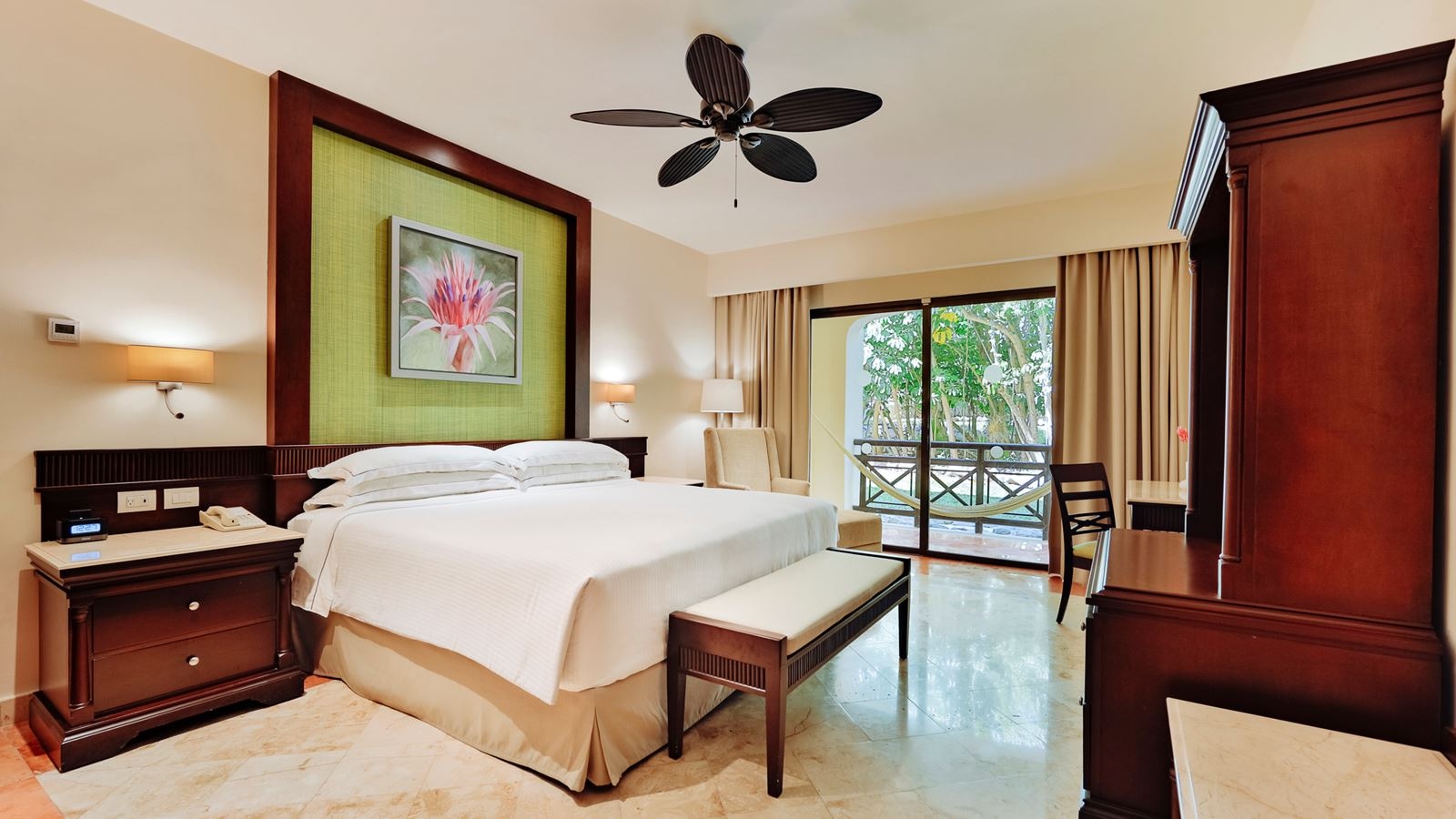 rooms-suite-royal-level