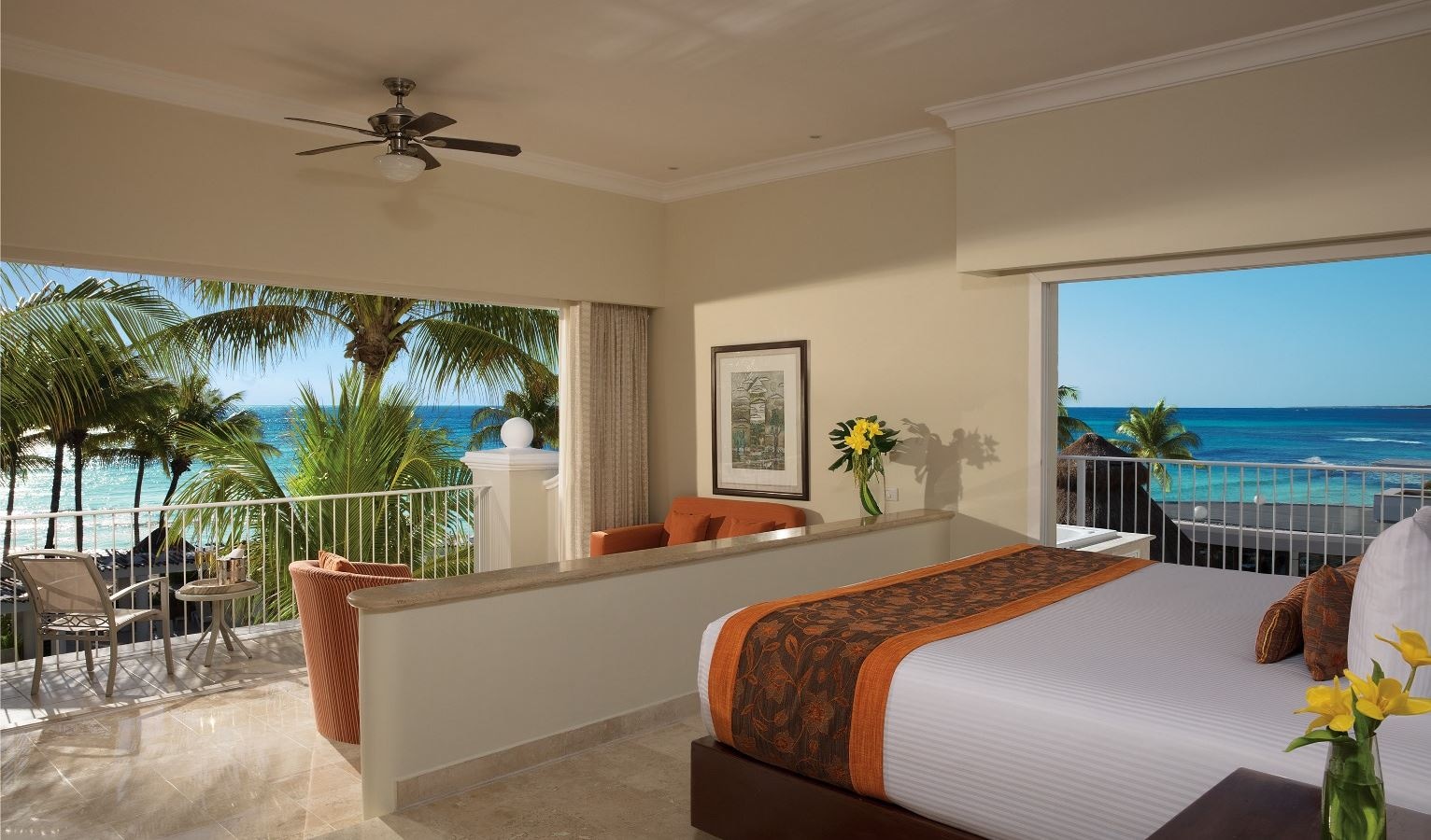 rooms-preferred-club-honeymoon-suite-ocean-front