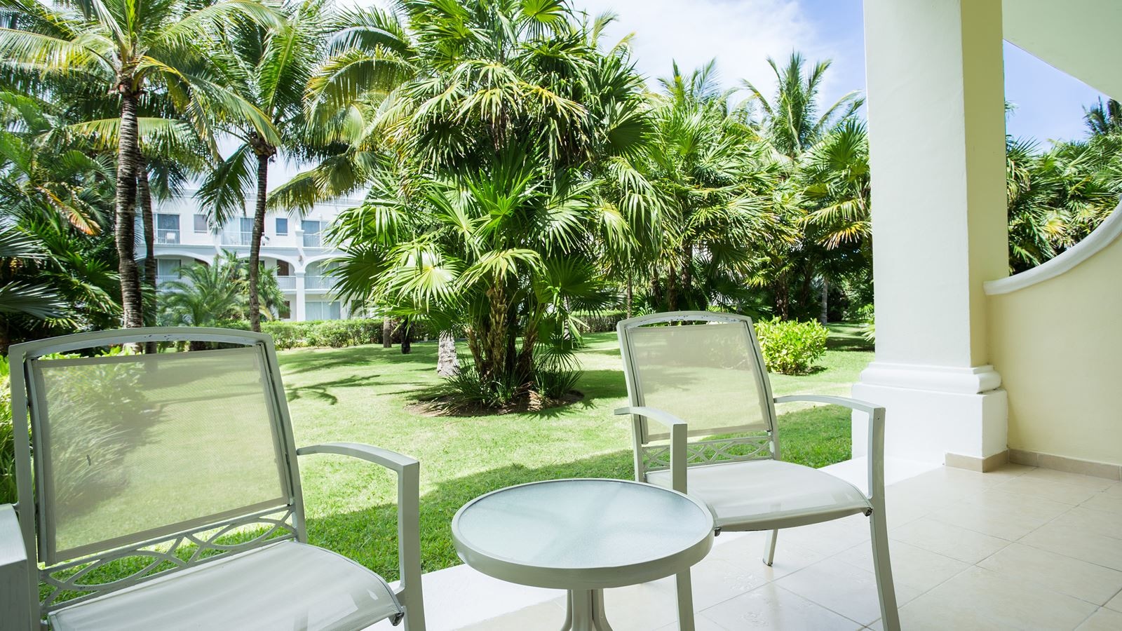 rooms-junior-suite-garden-view